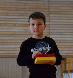Lukas la primul turneu oficial